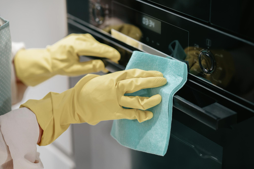 Kaip išvalyti orkaitę be chemikalų? Veiksmingi namų būdai